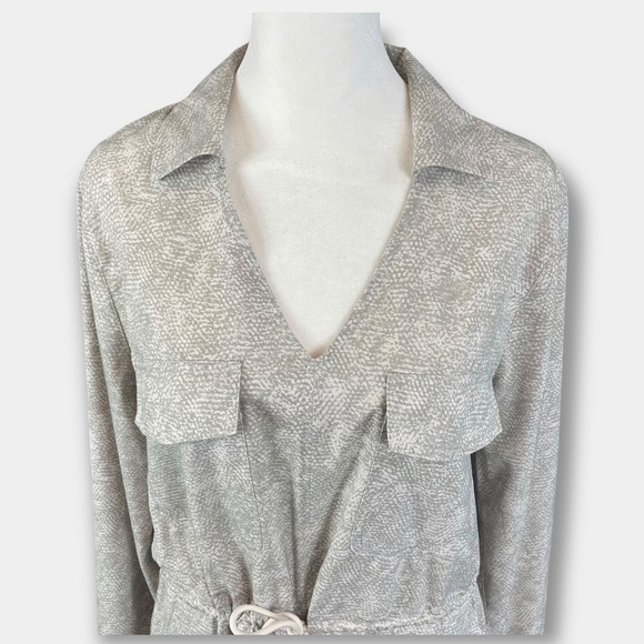 NEW Lululemon Athleta Zuma Tee Shirt Dress Snake Skin Size Medium - Picture 7 of 12